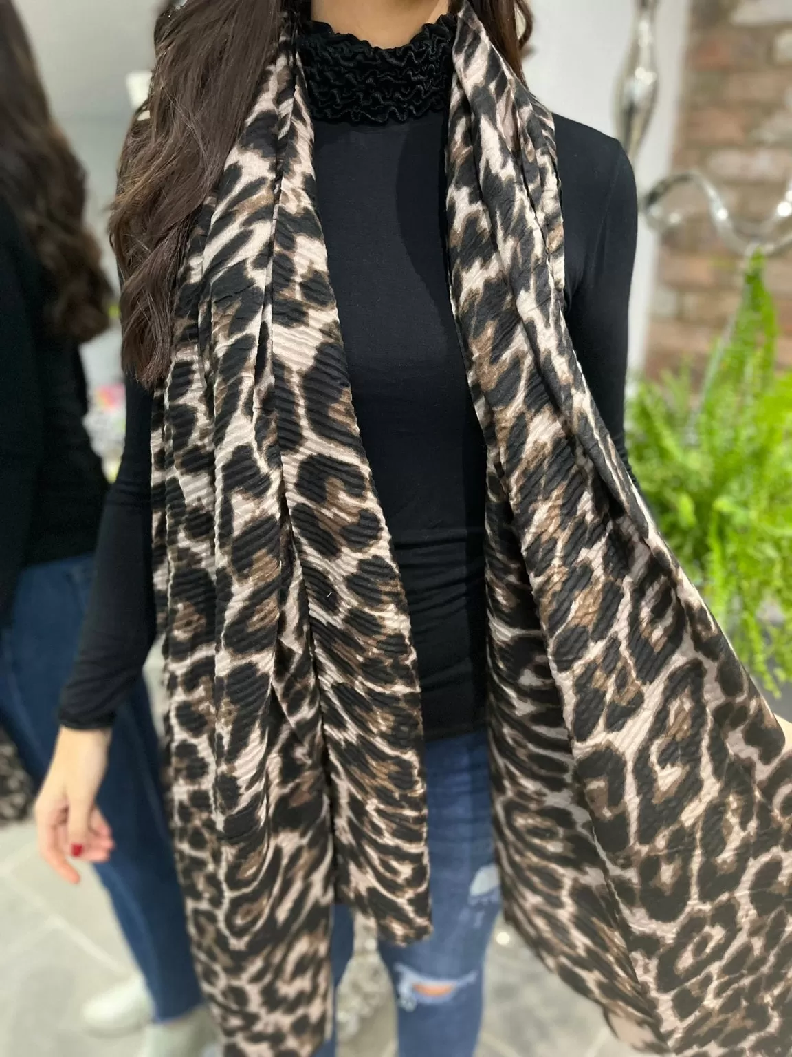 Leopard Print Pleated Scarf