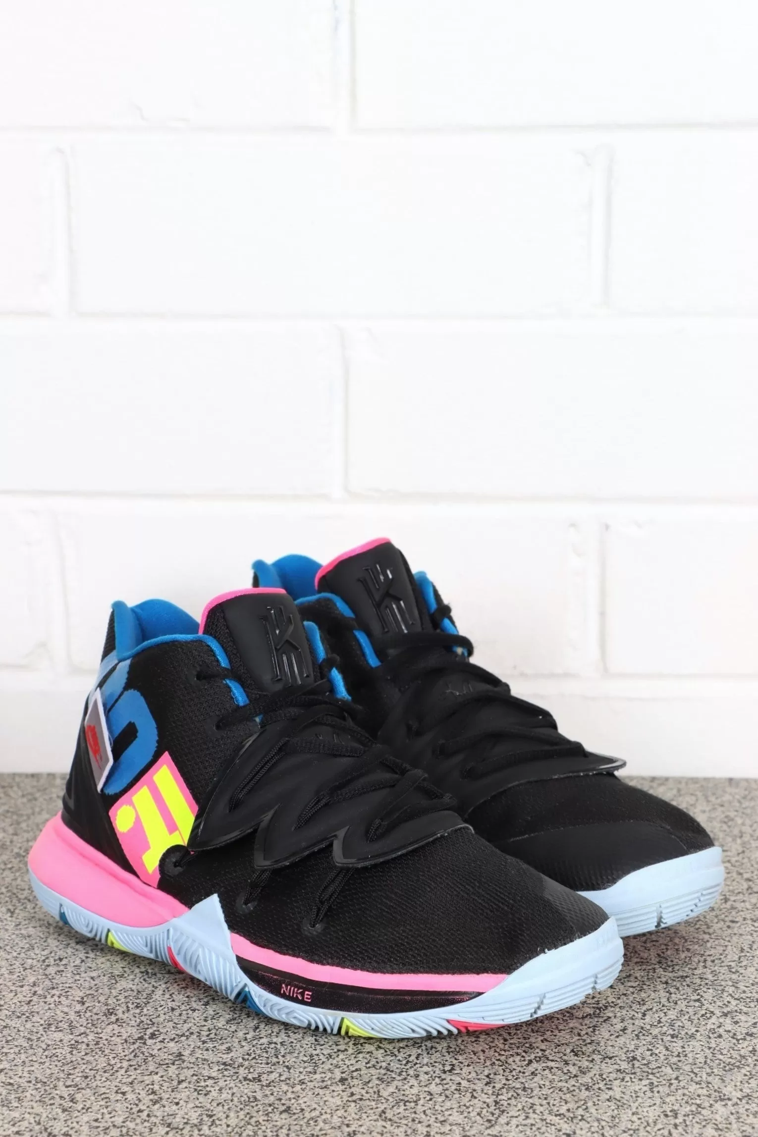 NIKE Kyrie 5 'Just Do It' Sneakers (7)