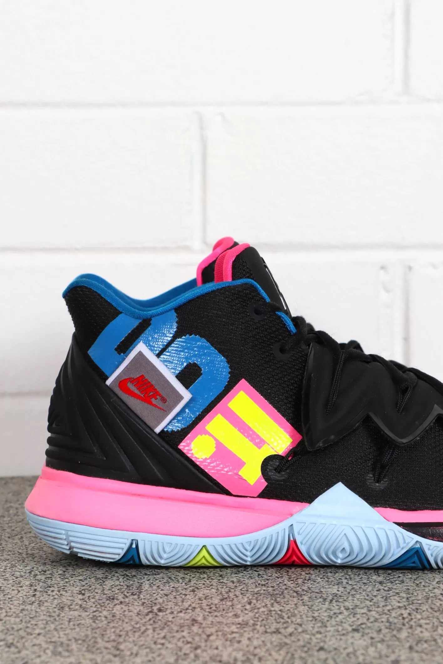 NIKE Kyrie 5 'Just Do It' Sneakers (7)