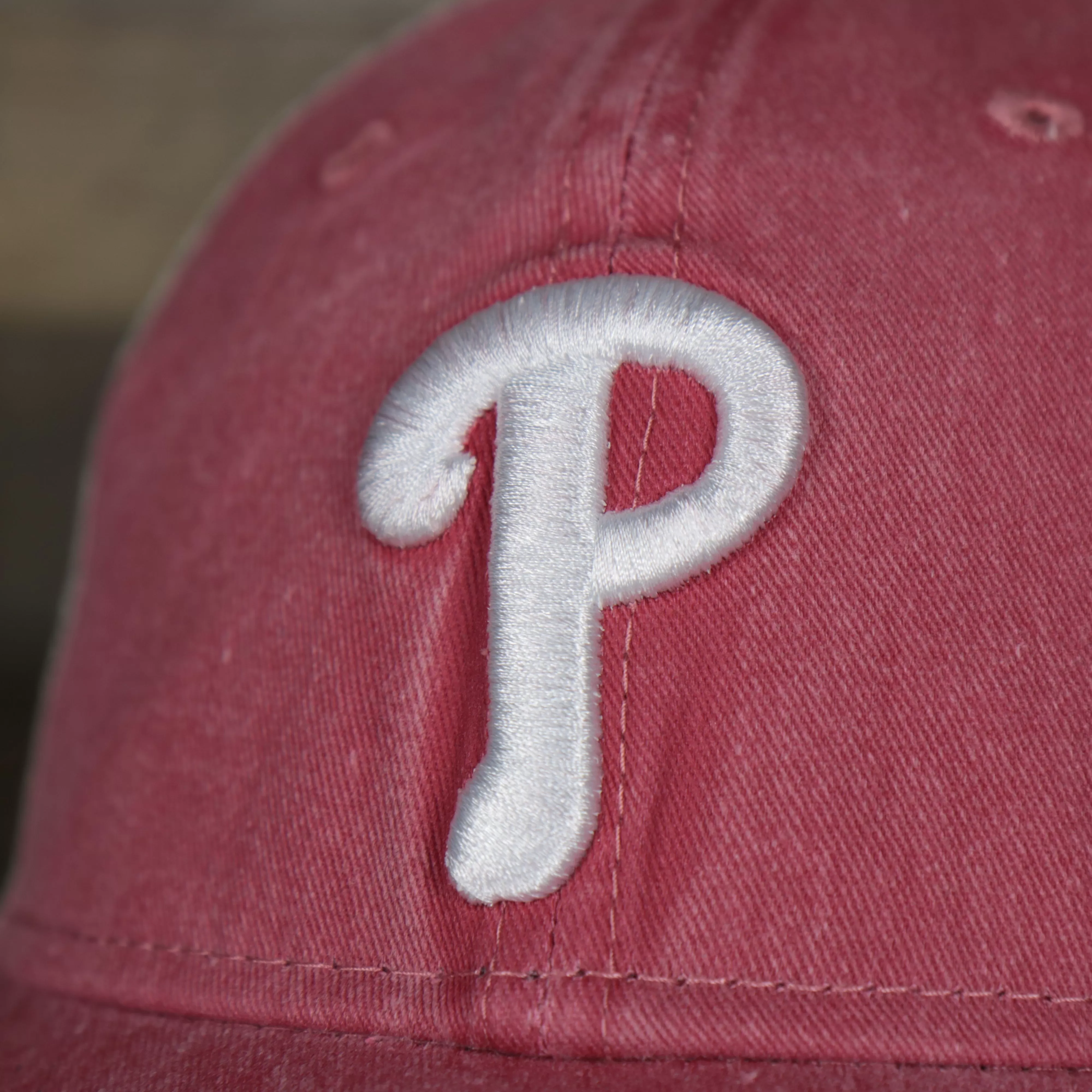 Philadelphia Phillies New Era 9Twenty Washed Trucker hat | Washed Red