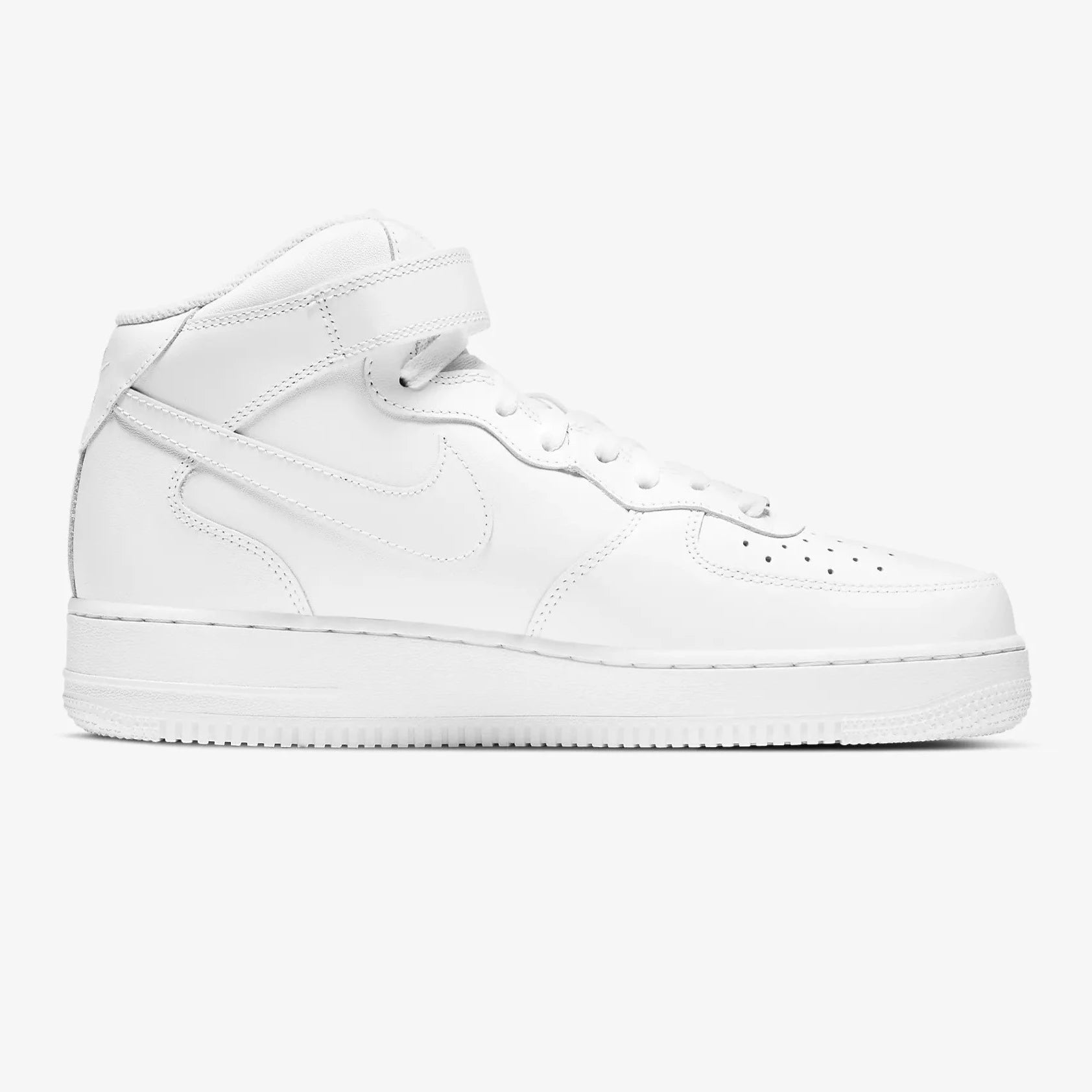 Tenis Nike Air Force 1 Mid